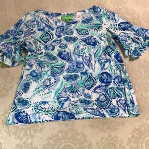Pappagallo shell top in blue/white. Size L